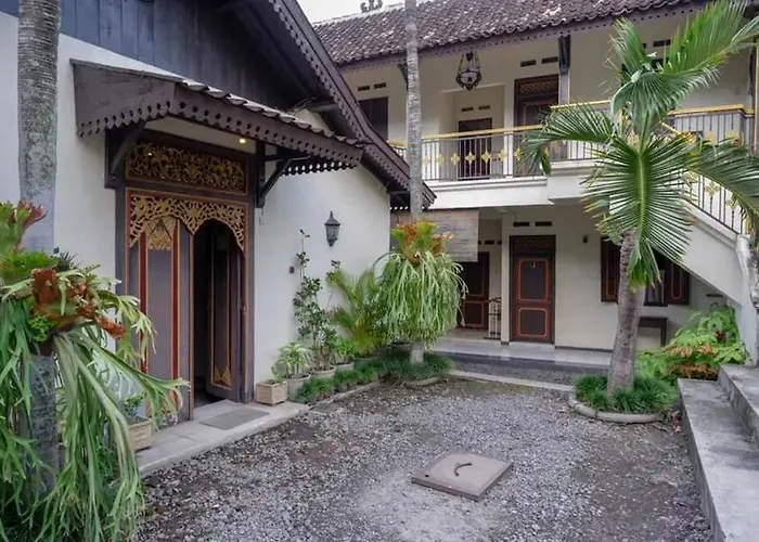 Cakra Homestay Solo Mitra Reddoorz